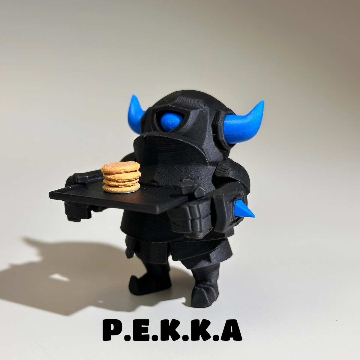 Gaming Console Mini - 클래시 로얄 P.E.K.K.A. 팬케이크 오리지널 3D